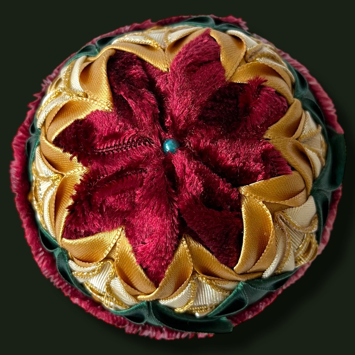 Vianočná guľa Patchwork