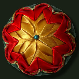 Vianočná guľa Patchwork