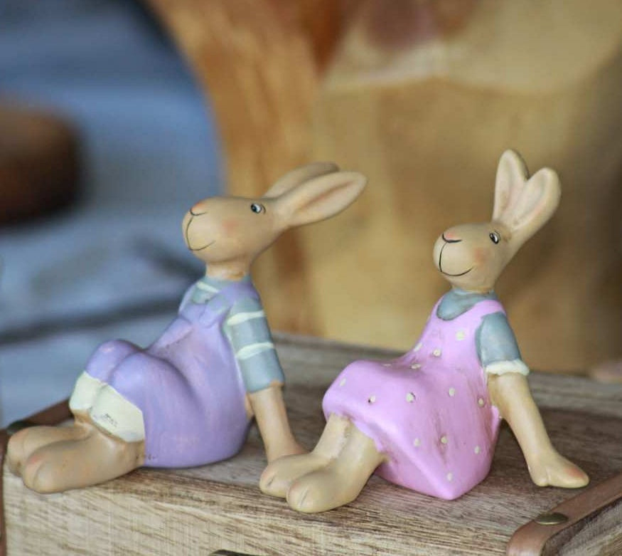 Magis Art Shop ceramic Easter bunny figurines in purple and pink outfits, 11cm tall handmade spring home decor