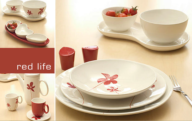Biely čajník s červeným kvetom