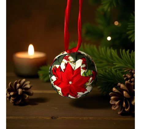 Vianočná guľa Patchwork