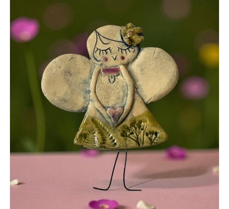 Keramický anjel na zavesenie