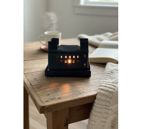 Daniela Révayová-Lichardusová, Hrad